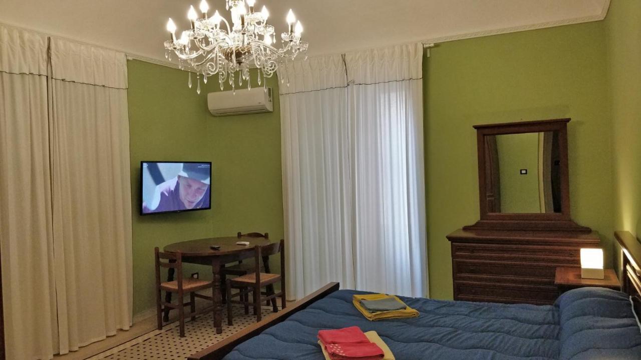 Adriano'S House Catania Cathedral First Floor 아파트 외부 사진